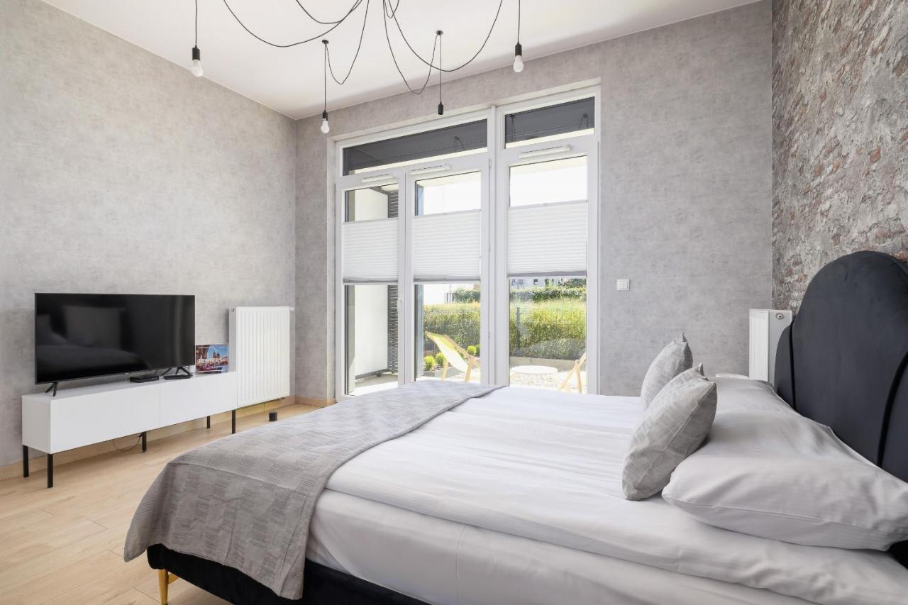 Krakow Studio With Parking & Terrace Near Zalew Bagry By Renters Prestige Bagian luar foto
