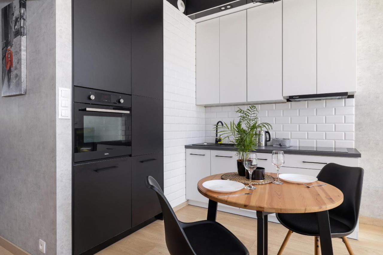 Krakow Studio With Parking & Terrace Near Zalew Bagry By Renters Prestige Bagian luar foto
