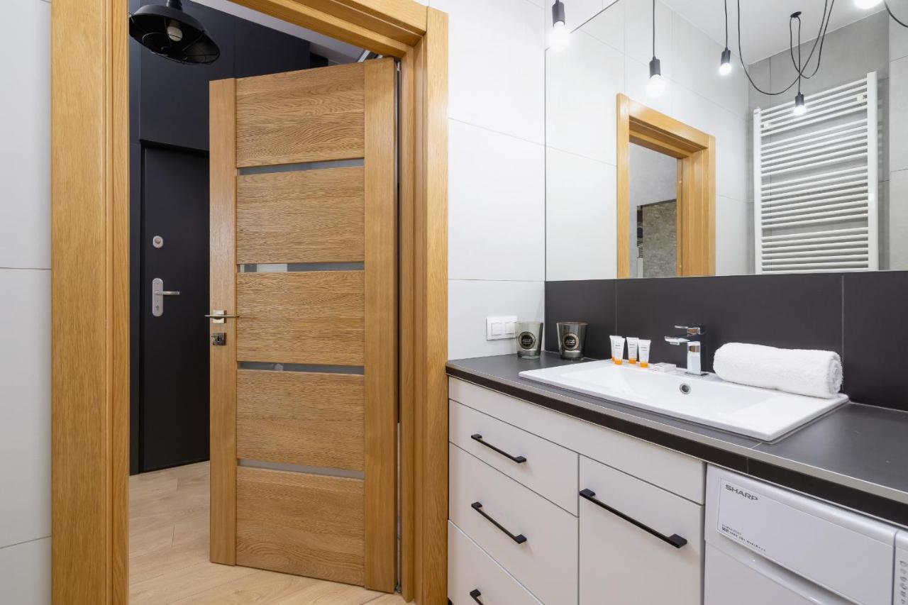 Krakow Studio With Parking & Terrace Near Zalew Bagry By Renters Prestige Bagian luar foto
